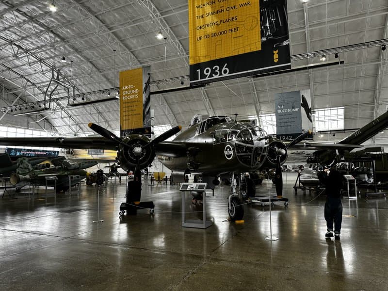 B25