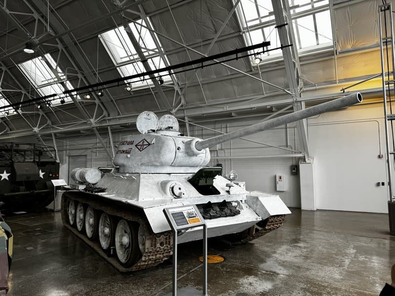 T34